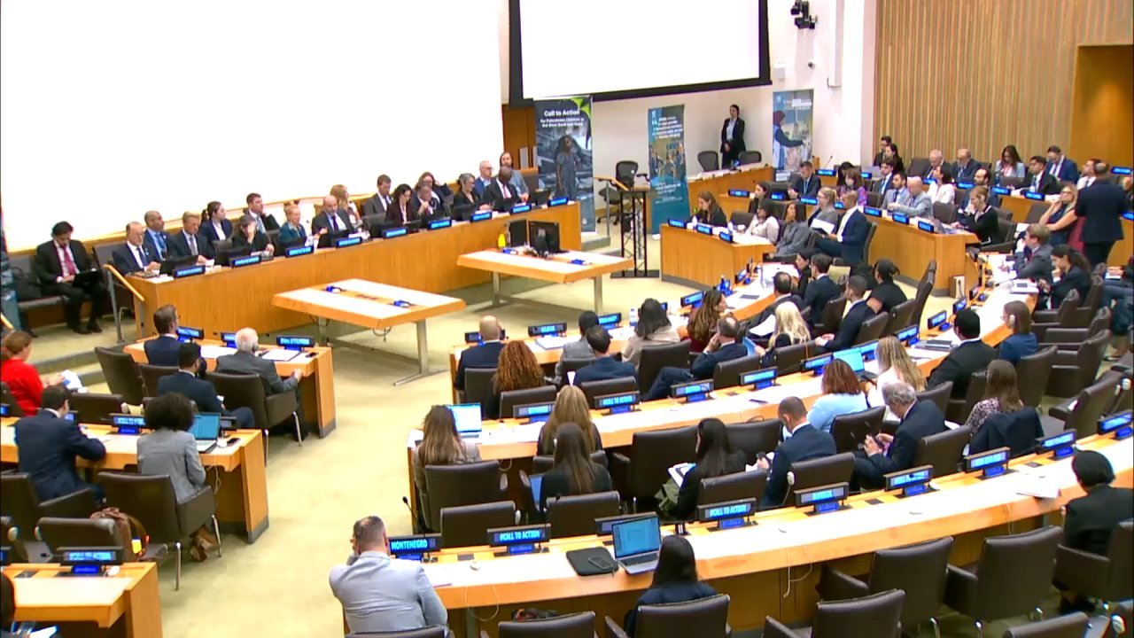 Cover image for Netherlands Pledges to Evacuate 250 Children as UN Warns of Collapsing Aid in Gaza