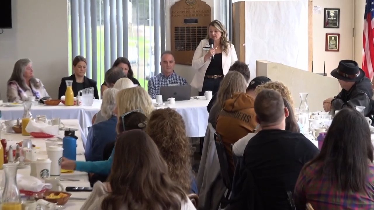 Cover image for Slate Challenges Pacifica Incumbents on Budget, Trust at Candidate Forum